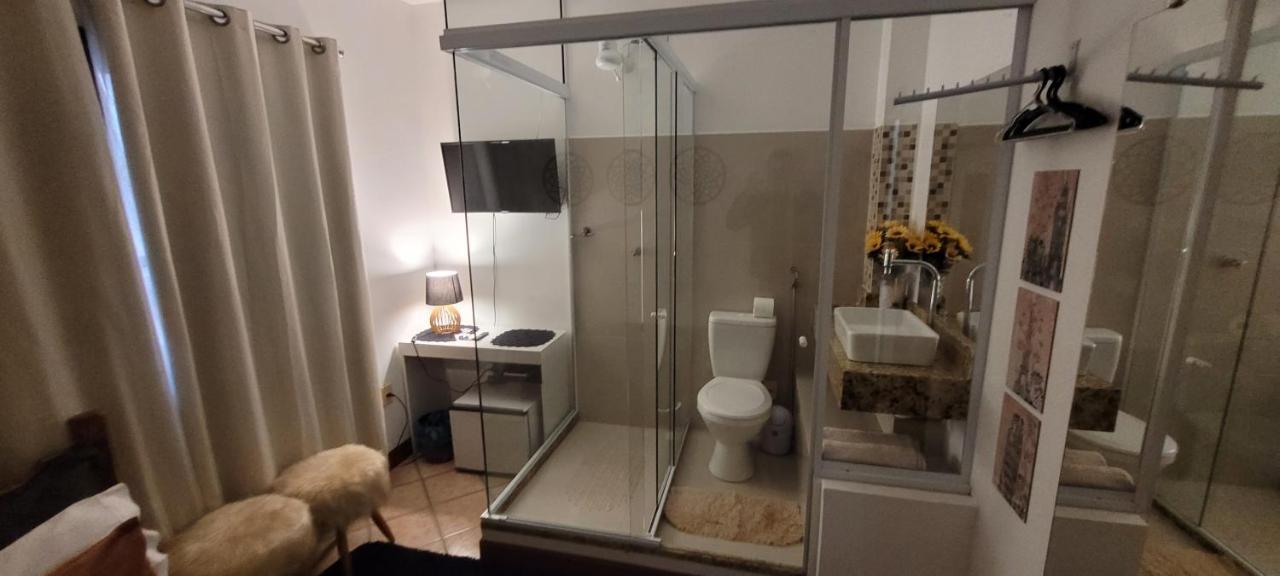 Banheiro De Vidro Em Suite Compacta.Centro 多明戈斯马丁斯 外观 照片